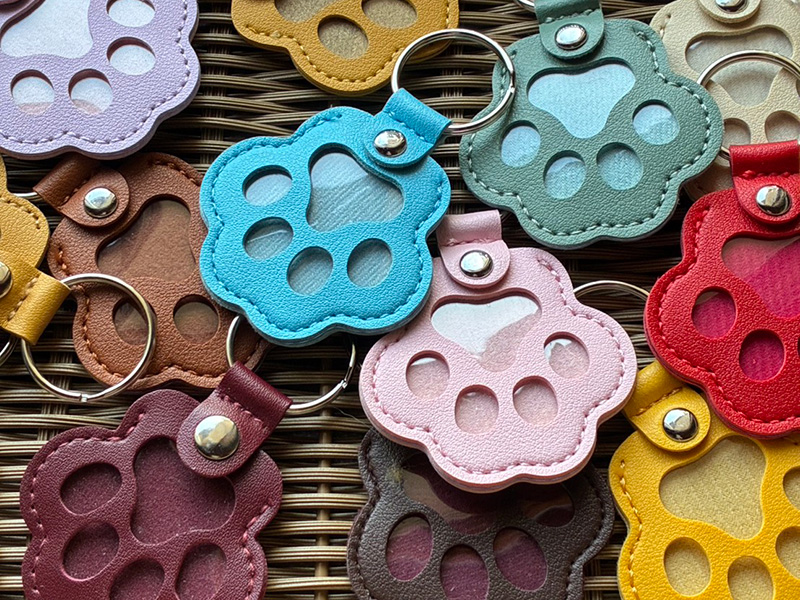 遺毛入れキーホルダー